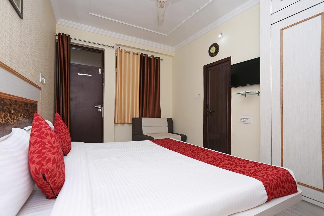 Oyo 10104 Radhika Resort Kota  Buitenkant foto