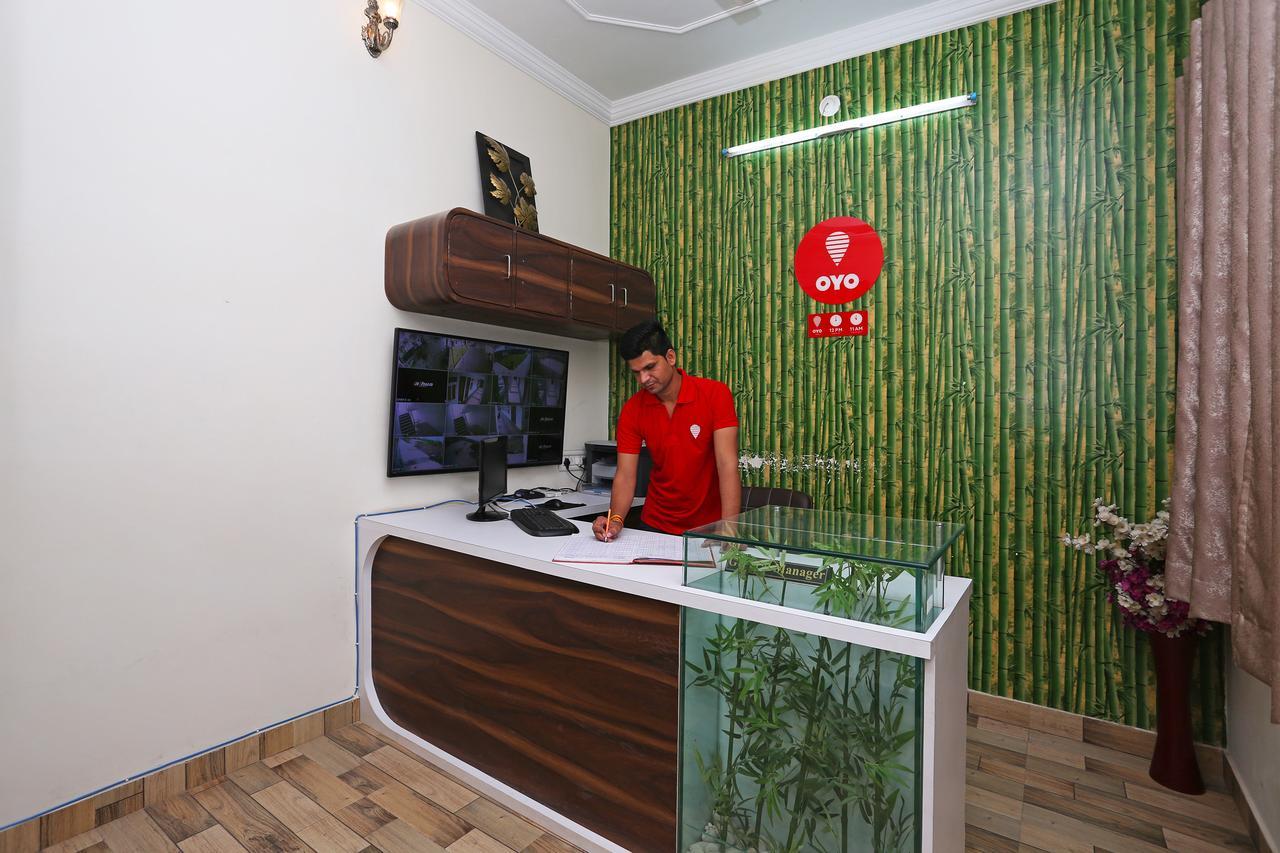 Oyo 10104 Radhika Resort Kota  Buitenkant foto