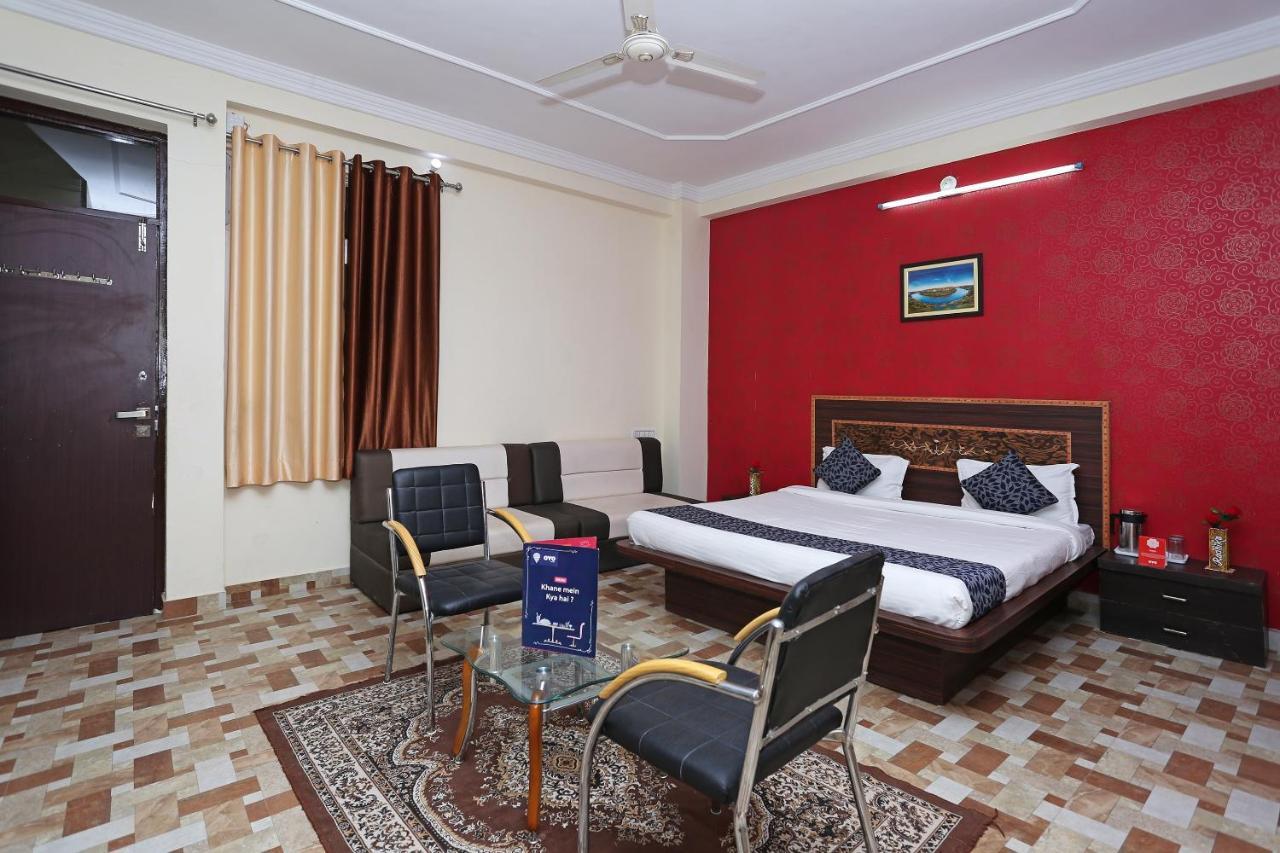 Oyo 10104 Radhika Resort Kota  Buitenkant foto