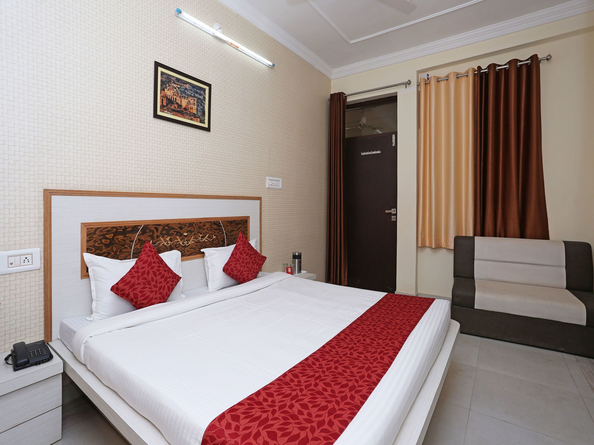 Oyo 10104 Radhika Resort Kota  Buitenkant foto