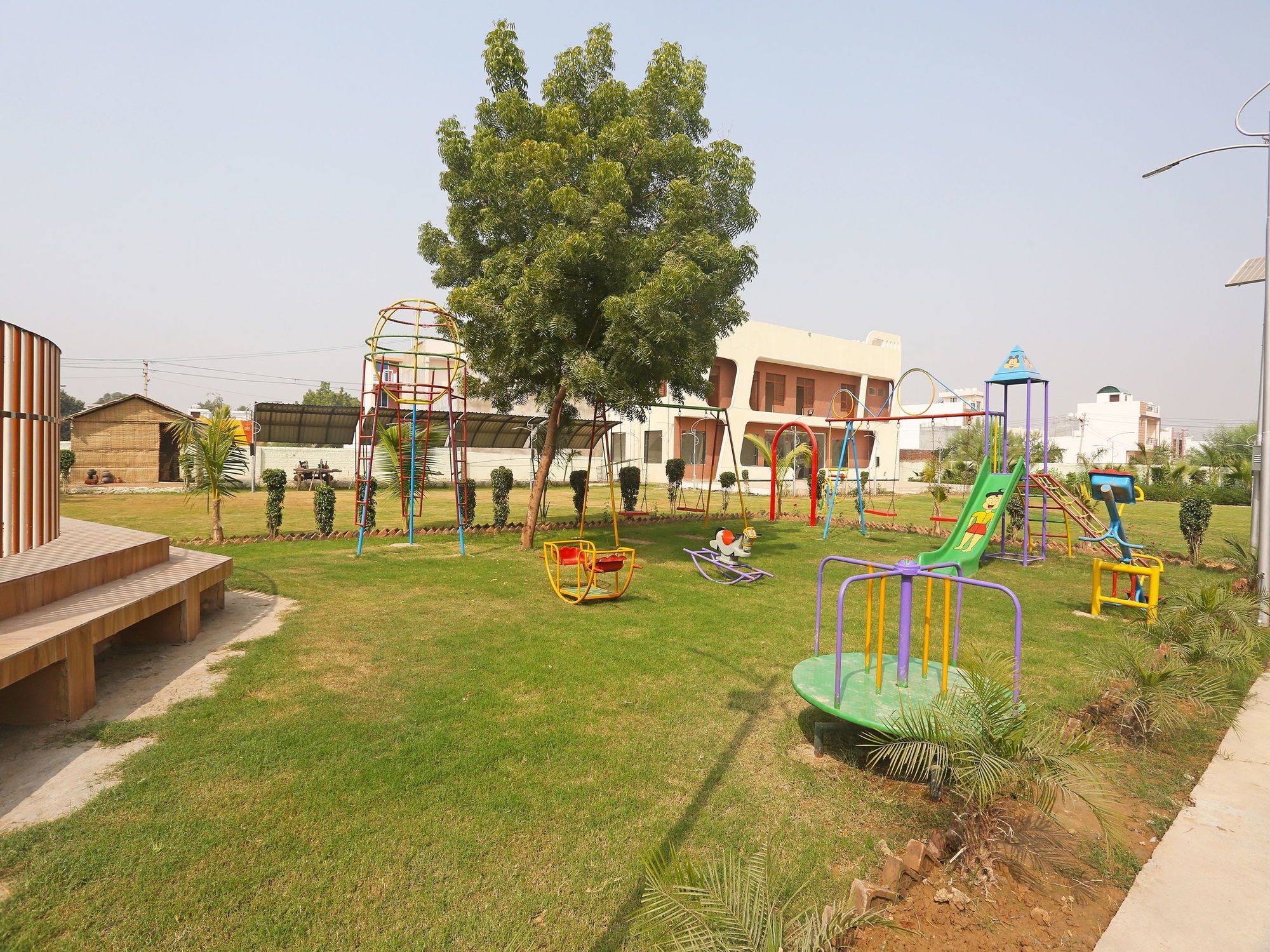 Oyo 10104 Radhika Resort Kota  Buitenkant foto